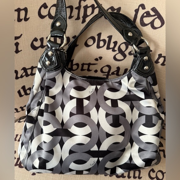 Coach Madison Maggie Op Art Signature Jacquard Shoulder Bag 14420